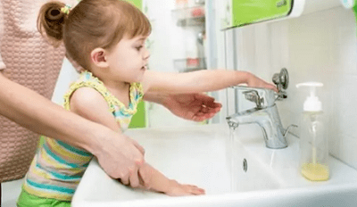 Paths of passes and infection with parasites